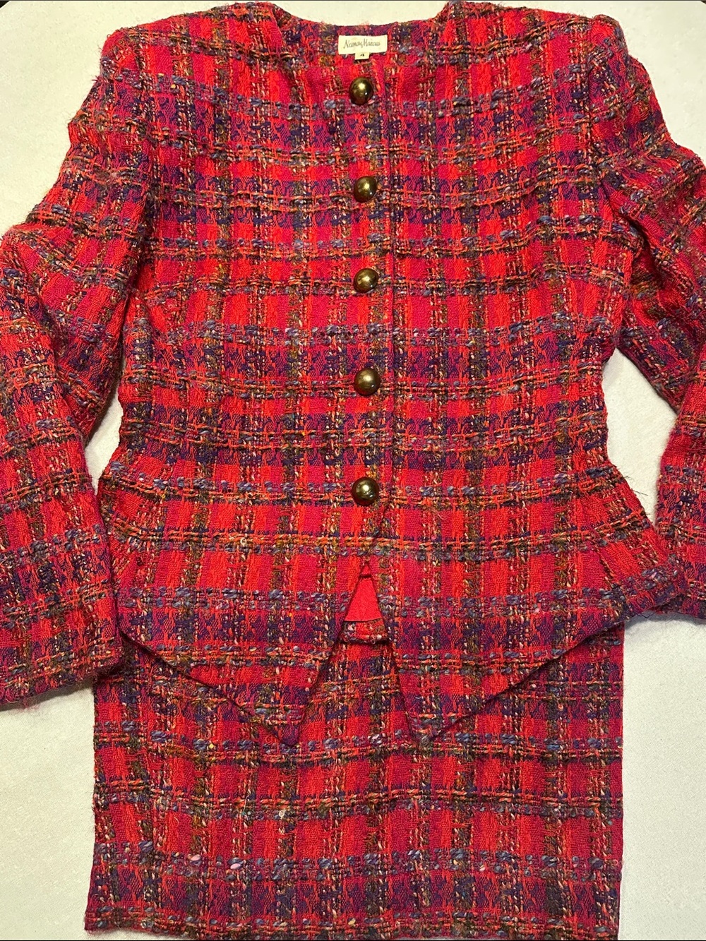 Neiman Marcus Vintage Red Boucle Multicolor Wool Blend Blazer Suit w Skirt